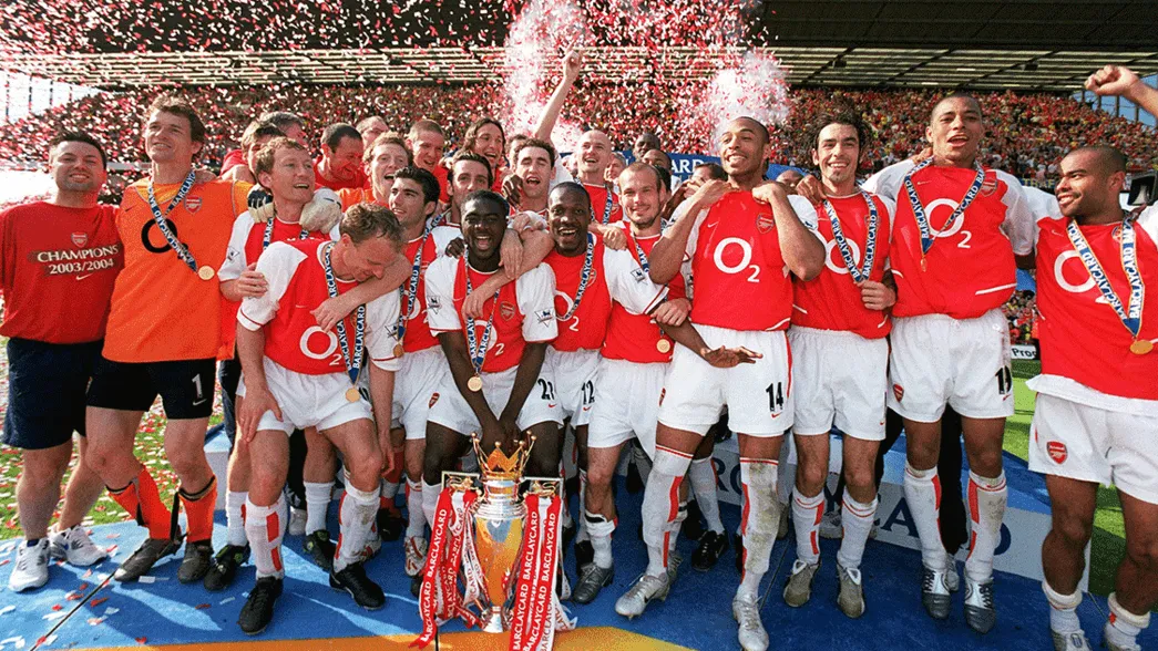 Arsenal đã vô địch NHA với chiến tích bất bại ở mùa giải 2003/2004.